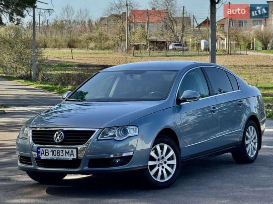 Volkswagen Passat                          2010г. в рассрочку