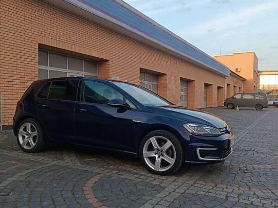 Volkswagen E-golf
                          2020г. в рассрочку