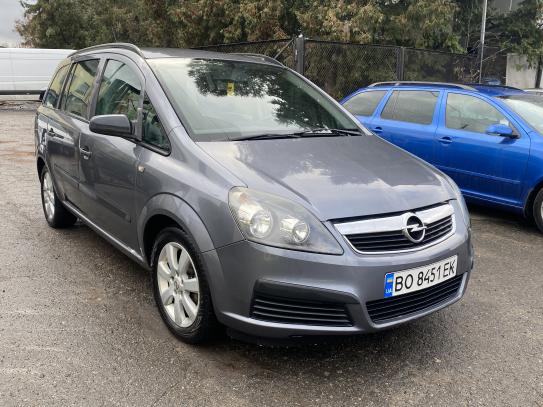 Opel Zafira 2006г. в рассрочку