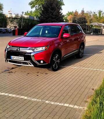 Mitsubishi Outlander 2019г. в рассрочку