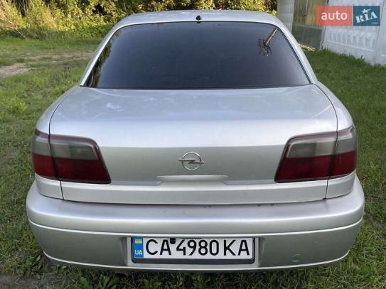 Opel Omega                           2000г. в рассрочку