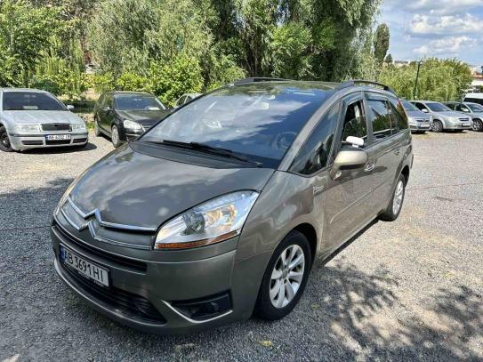 Citroen Grand c4 picasso
                2010г. в рассрочку