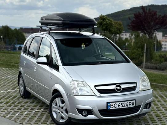 Opel Meriva                          2009г. в рассрочку