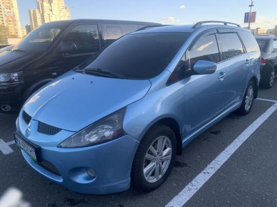 Mitsubishi Grandis                         2004г. в рассрочку