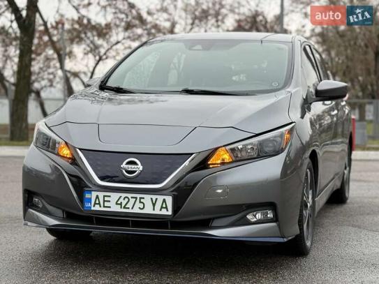 Nissan Leaf 2021р. у розстрочку