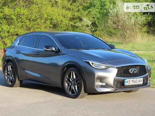 Infiniti Q30 2016р. у розстрочку