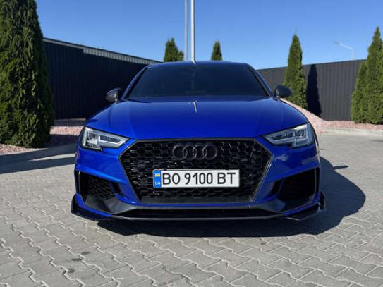 Audi A4                              2016г. в рассрочку