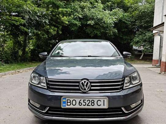 Volkswagen Passat                          2012г. в рассрочку