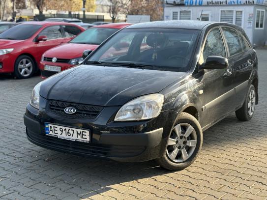 Kia Rio 2006р. у розстрочку