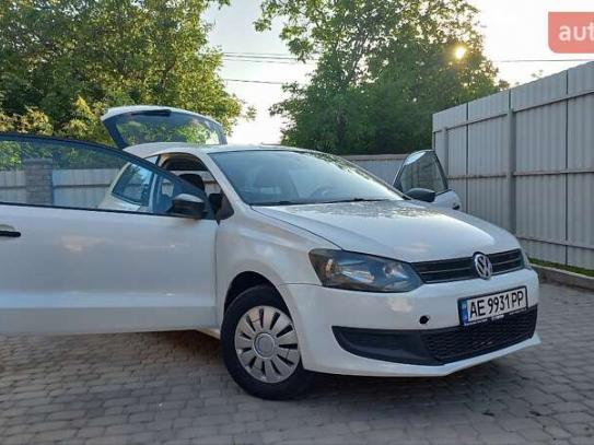 Volkswagen Polo                            2014г. в рассрочку
