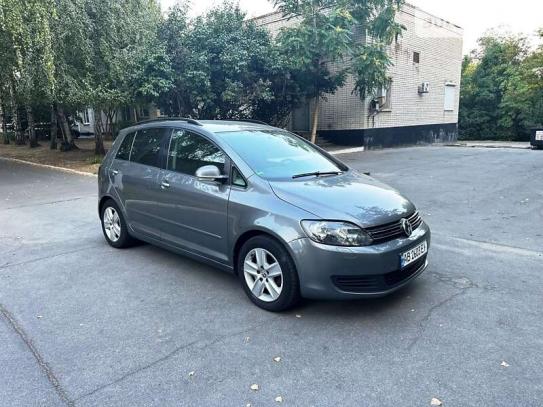 Volkswagen Golf 2009р. у розстрочку