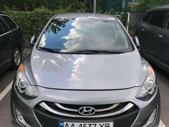 Hyundai Elantra                         2014г. в рассрочку