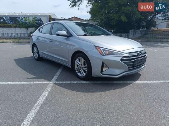 Hyundai Elantra 2020г. в рассрочку