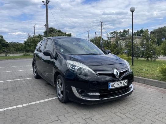 Renault Megane scenic                   2012г. в рассрочку