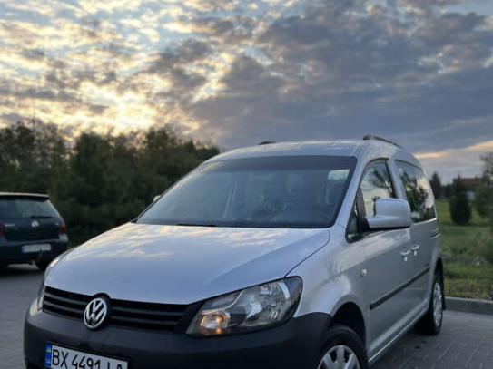 Volkswagen Caddy 2011г. в рассрочку