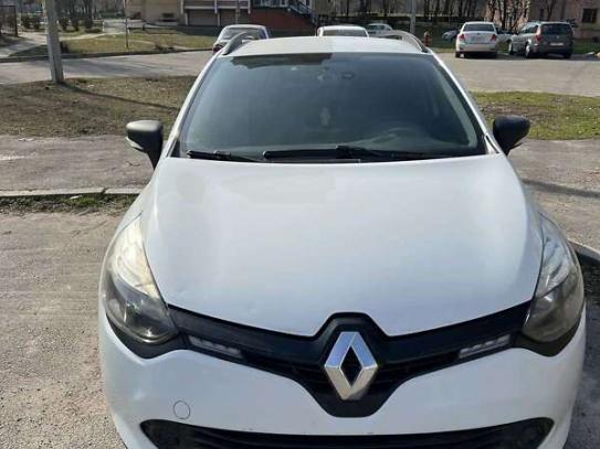 Renault Clio 2015г. в рассрочку