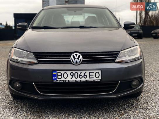 Volkswagen Jetta
                           2011г. в рассрочку