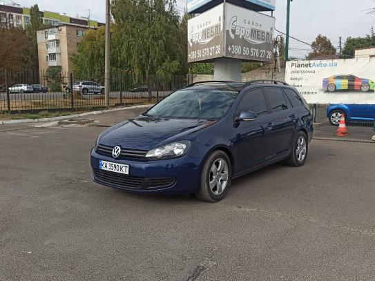 Volkswagen Golf 2012р. у розстрочку