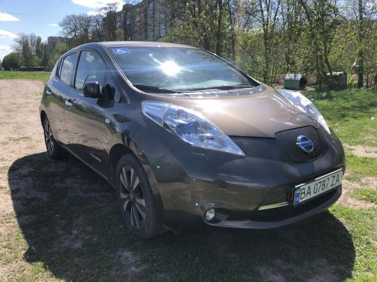 Nissan Leaf
                            2017г. в рассрочку