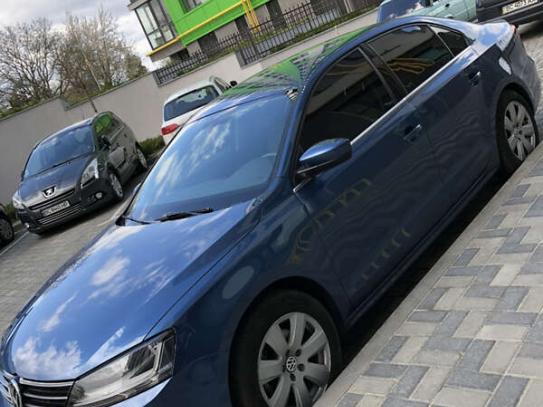 Volkswagen Jetta 2016р. у розстрочку