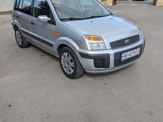 Ford Fusion
                          2008г. в рассрочку