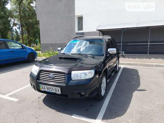 Subaru Forester 2006г. в рассрочку