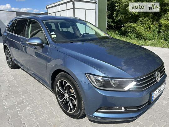 Volkswagen Passat 2016р. у розстрочку