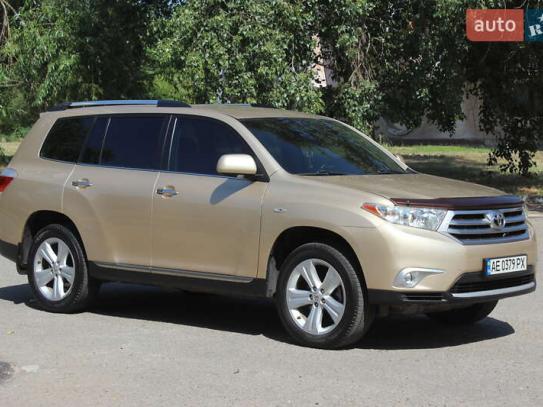 Toyota Highlander                      2011г. в рассрочку