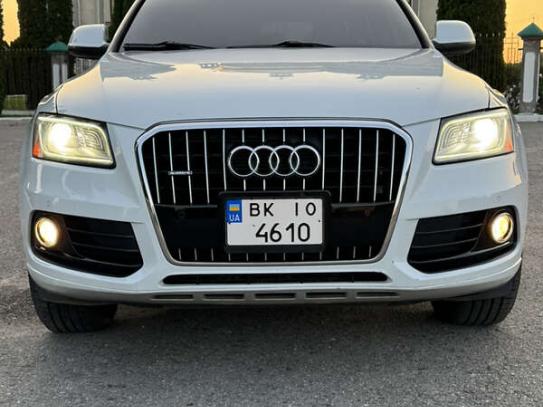 Audi Q5 2013г. в рассрочку