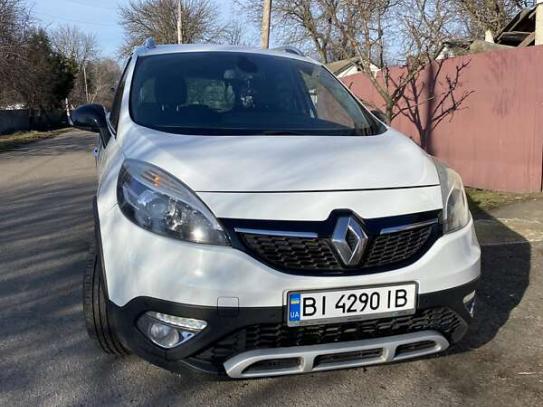 Renault Megane scenic 2013р. у розстрочку