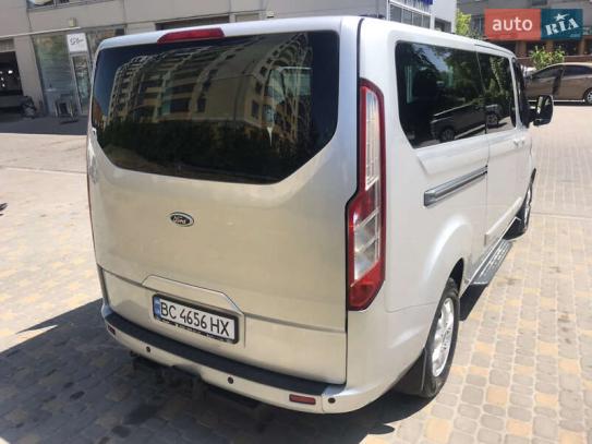 Ford Tourneo custom
                  2014г. в рассрочку