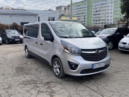 Opel Vivaro                          2015г. в рассрочку