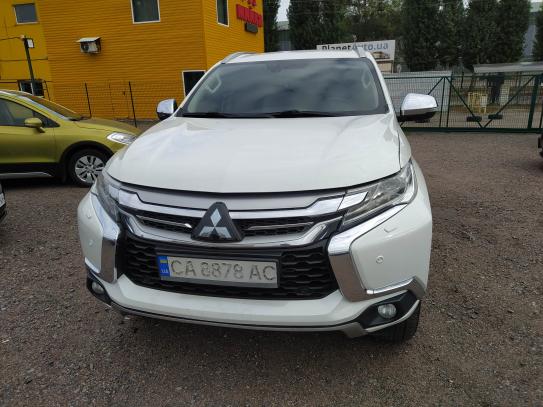 Mitsubishi Pajero sport 2017г. в рассрочку