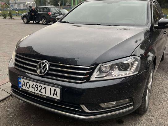 Volkswagen Passat 2011г. в рассрочку