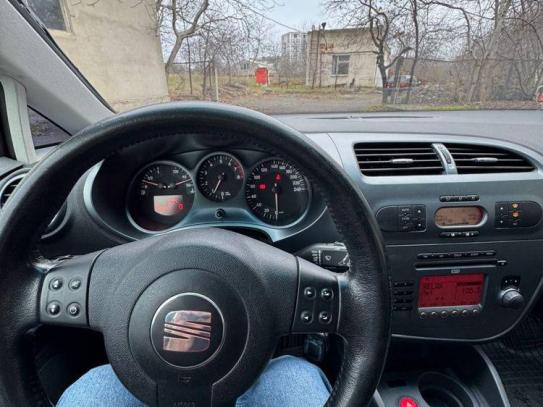 Seat Leon                            2008г. в рассрочку