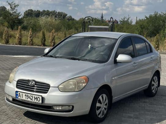 Hyundai Accent 2008р. у розстрочку