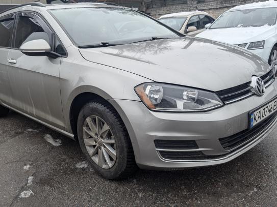 Volkswagen Golf
                            2015г. в рассрочку