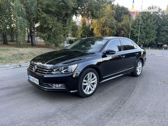 Volkswagen Passat 2015р. у розстрочку