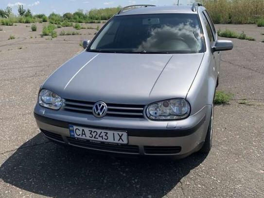 Volkswagen Golf
                            2005г. в рассрочку