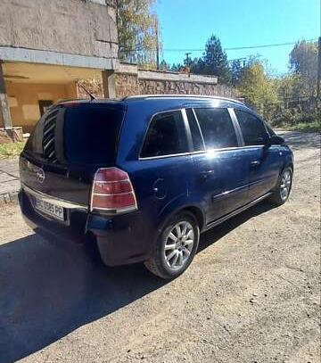 Opel Zafira                          2006г. в рассрочку