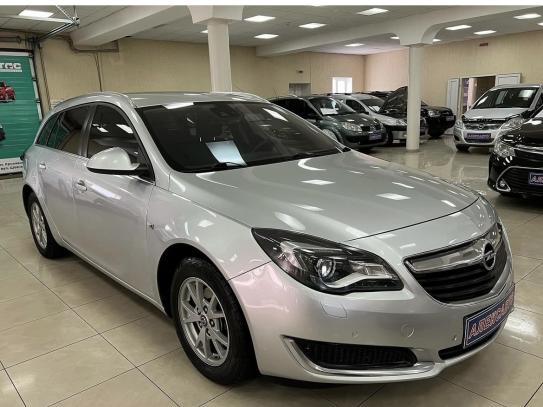 Opel Insignia sports tourer 2016г. в рассрочку