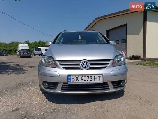 Volkswagen Golf plus
                       2008г. в рассрочку