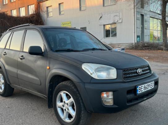 Toyota Rav4                            2003г. в рассрочку