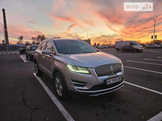 Lincoln Mkc                             2019г. в рассрочку