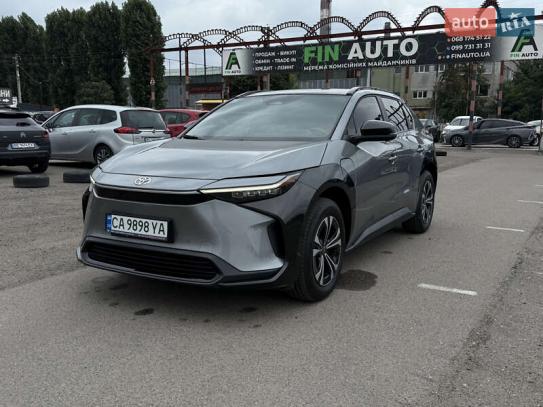 Toyota Bz4x                            2023г. в рассрочку
