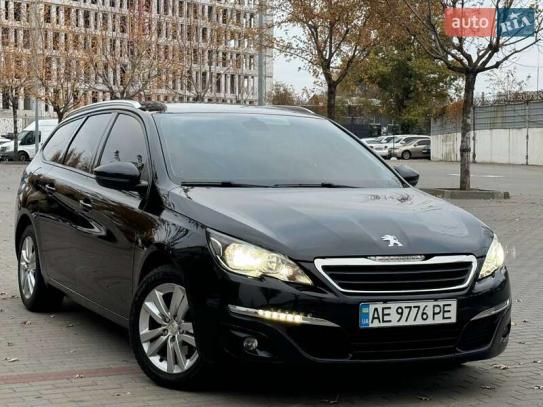 Peugeot 308
                             2016г. в рассрочку