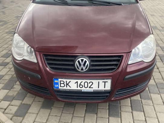 Volkswagen Polo                            2007г. в рассрочку