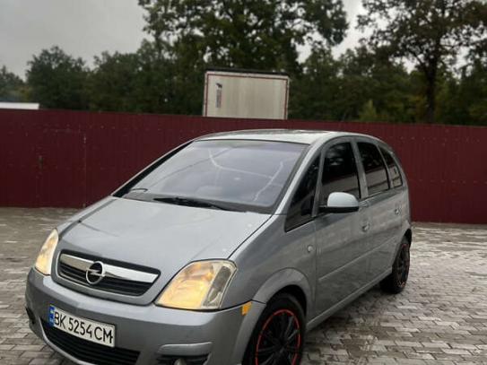 Opel Meriva 2008г. в рассрочку