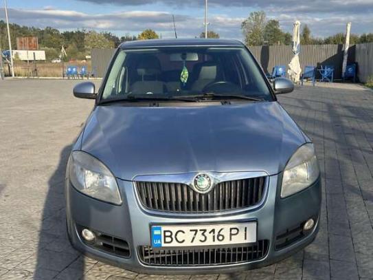 Skoda Fabia 2008г. в рассрочку