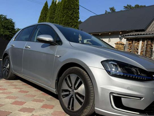 Volkswagen E-golf                          2015г. в рассрочку
